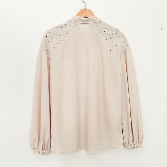 NORTHERN REFLECTIONS Button Up Blouse - Picture 6 of 10